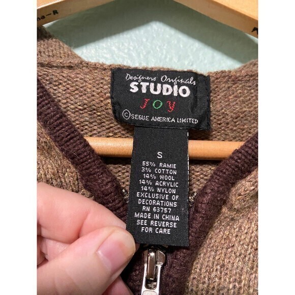 Designers Originals Women's Brown‎ Zip Up Snowman Winter Sweater Small - Picture 8 of 11